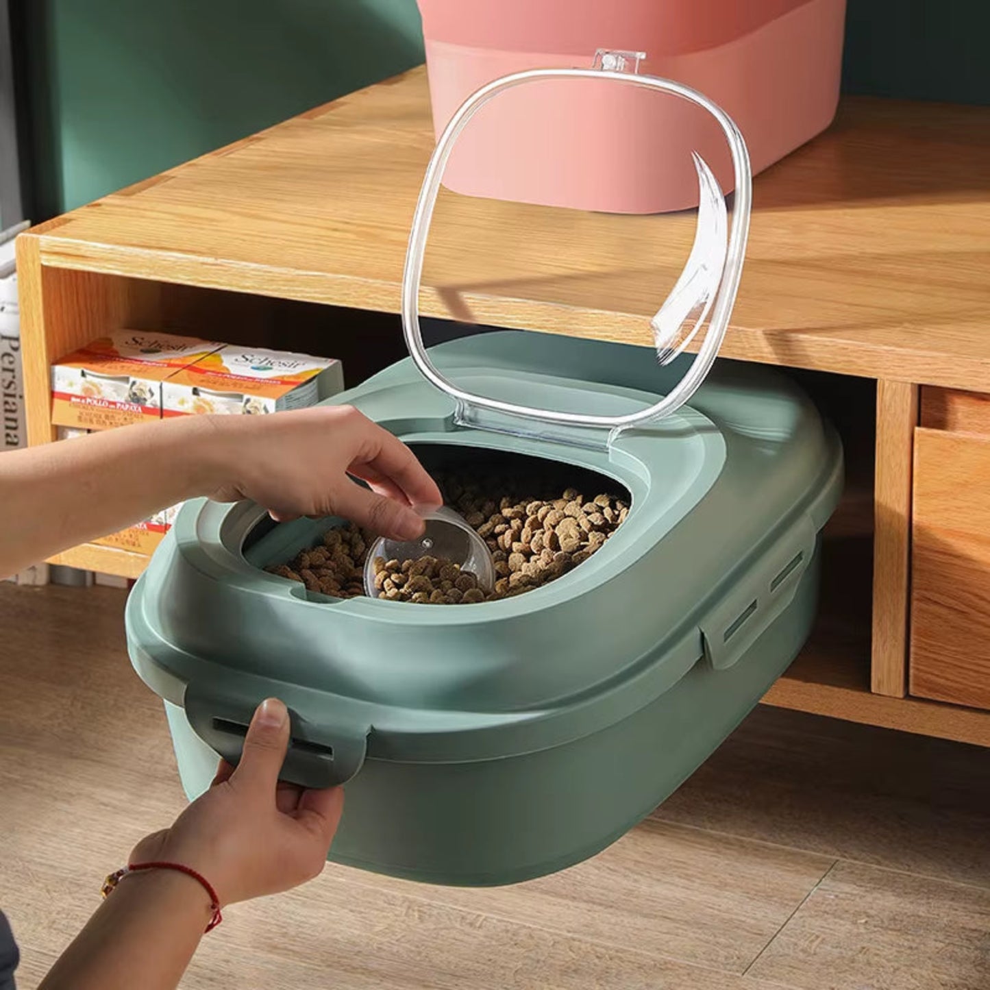 Contenedor hermético de 23 L de comida para gatos o perros.